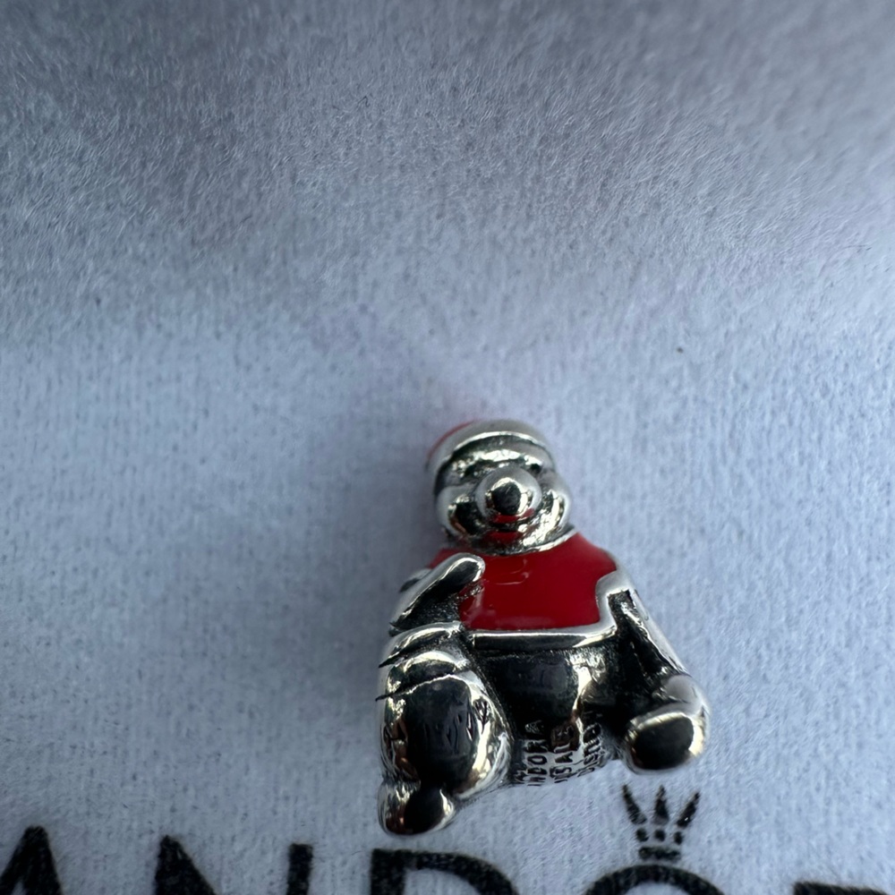 Disney x PANDORA Christmas Winnie The Pooh